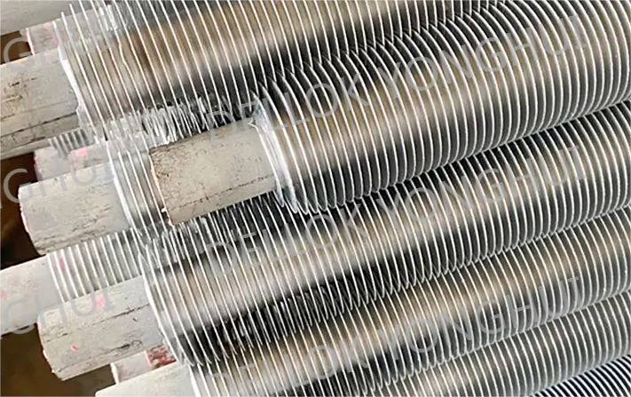 บล็อกบริษัทล่าสุดเกี่ยวกับ What precautions should be taken when using finned tubes in the chemical and petrochemical industries?