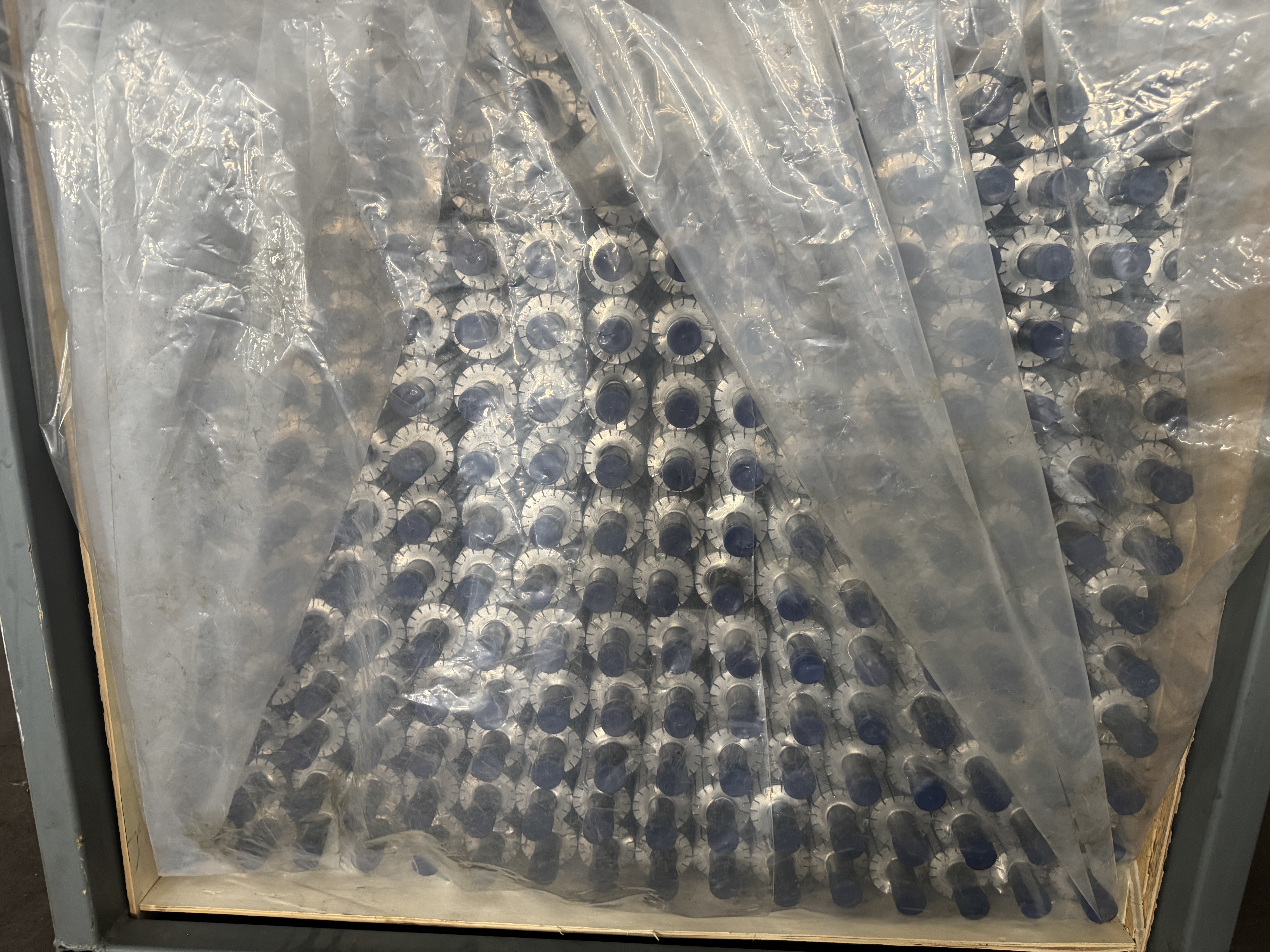 บล็อกบริษัทล่าสุดเกี่ยวกับ ชุดของท่อปีกฟันของเราถูกส่งไปยังตลาดยุโรปอย่างสําเร็จ